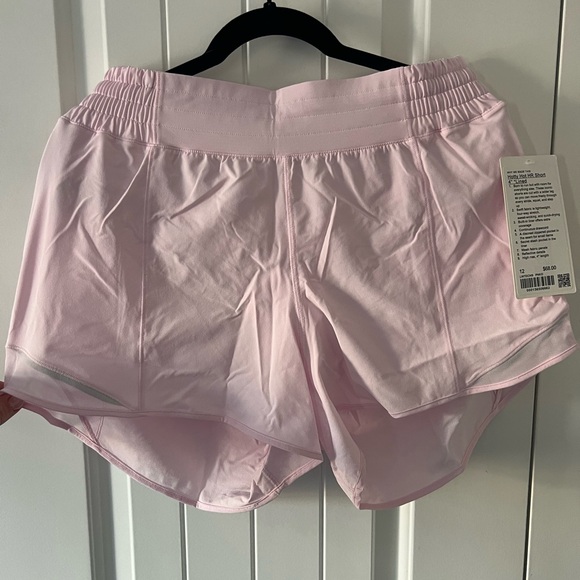 Lululemon Hotty Hot High-Rise Lined Shorts - Picture 4 of 7